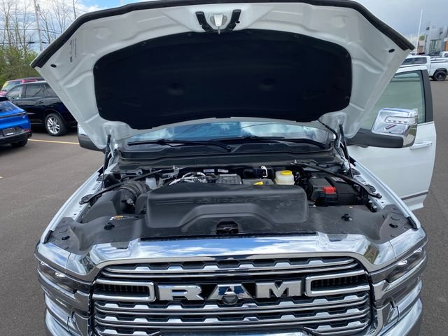 New 2026 Bright White Clear-Coat Exterior Paint RAM Limited image 22