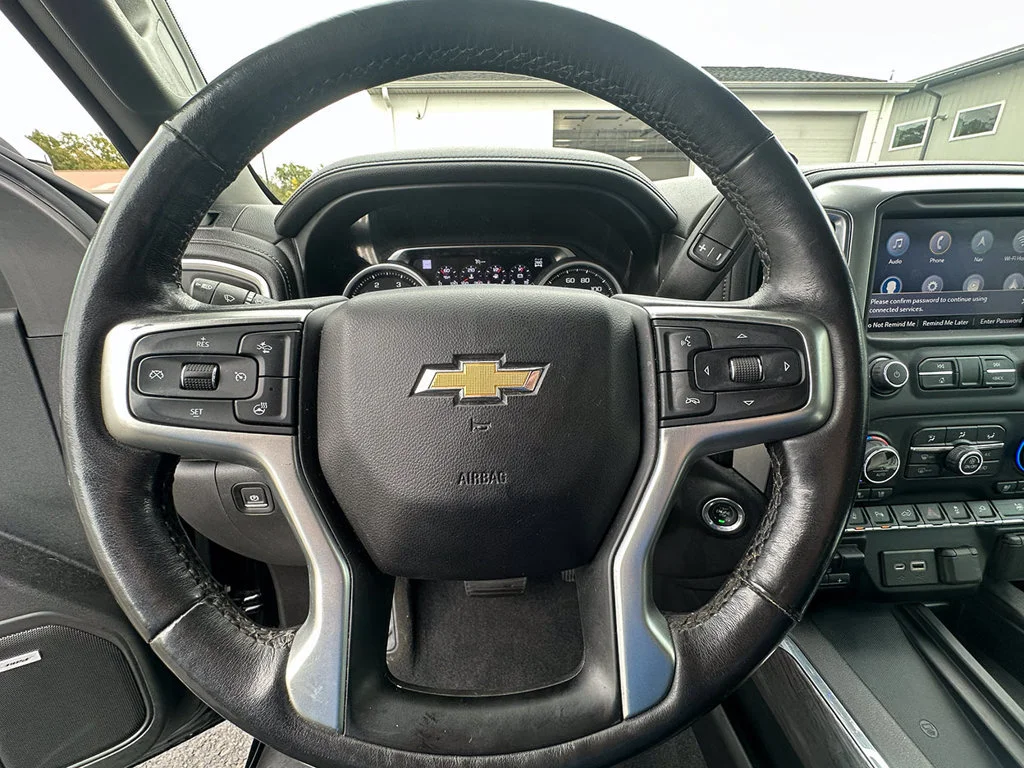 Used 2020 BLACK Chevrolet LTZ image 36