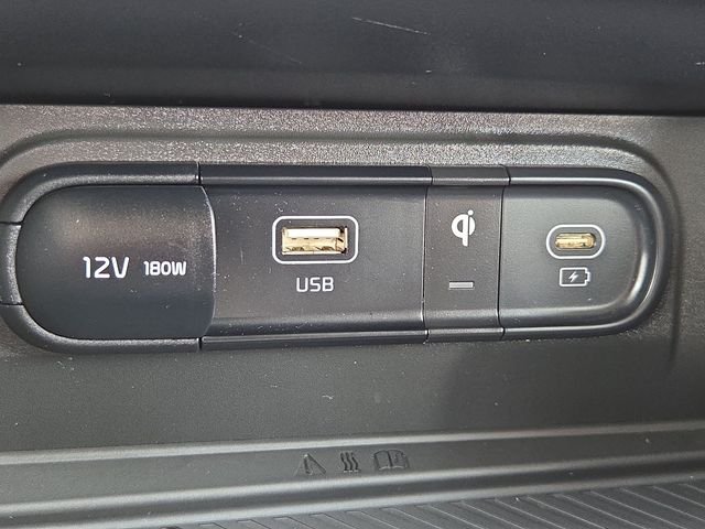 Used 2024 White Pearl Kia EX image 14
