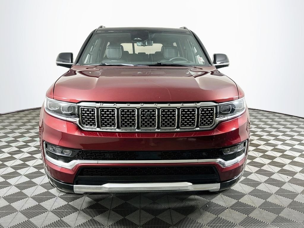 Used 2023 Velvet Jeep Series III image 2