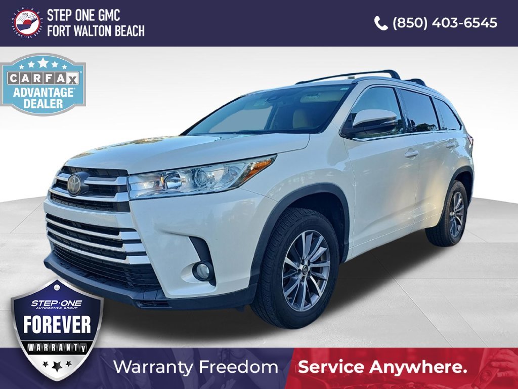 Used 2017 White Toyota XLE image 1