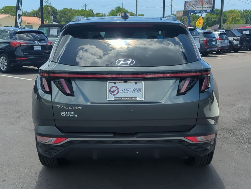 Used 2022 Gray Hyundai SEL image 6