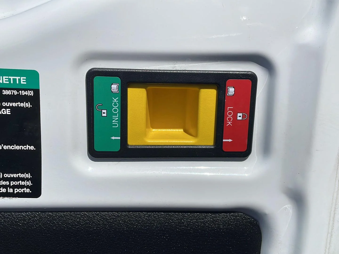Used 2024 Oxford White Ford 250 image 31