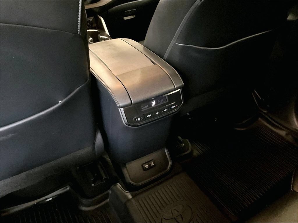 Used 2020 Moon Dust Toyota XLE image 29