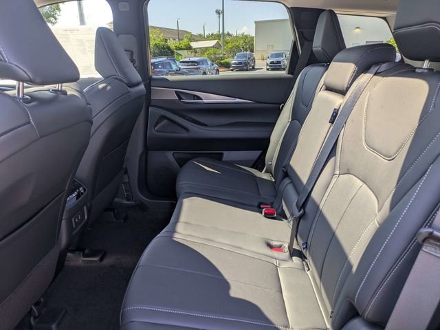 New 2027 GRAPHITE SHADOW INFINITI Pure FWD image 14