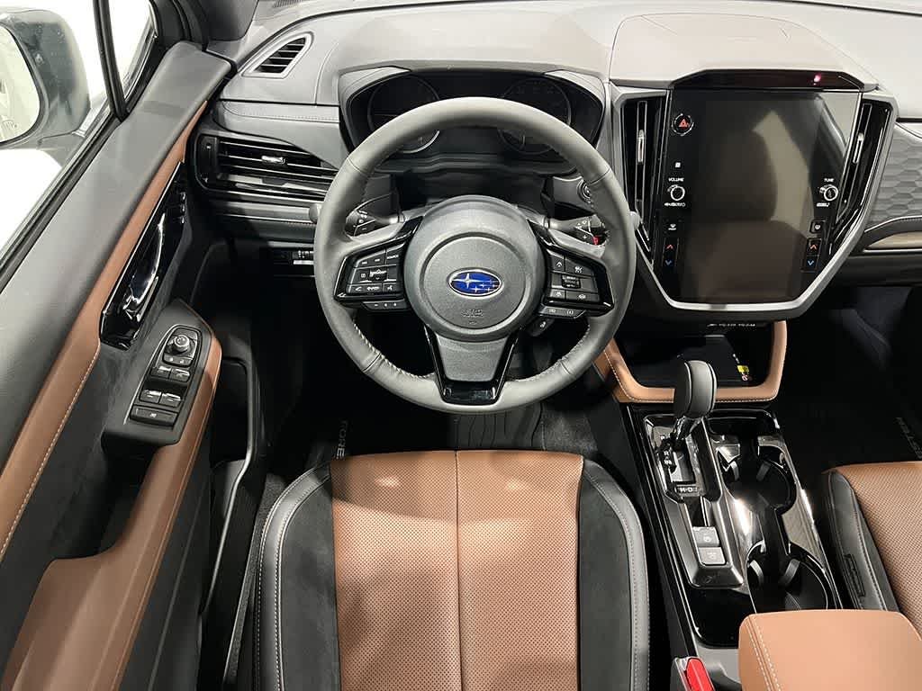 Used 2026 Crystal White Pearl Subaru Touring image 15