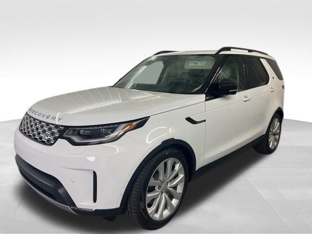 2026 Land Rover Discovery P300 S's photo