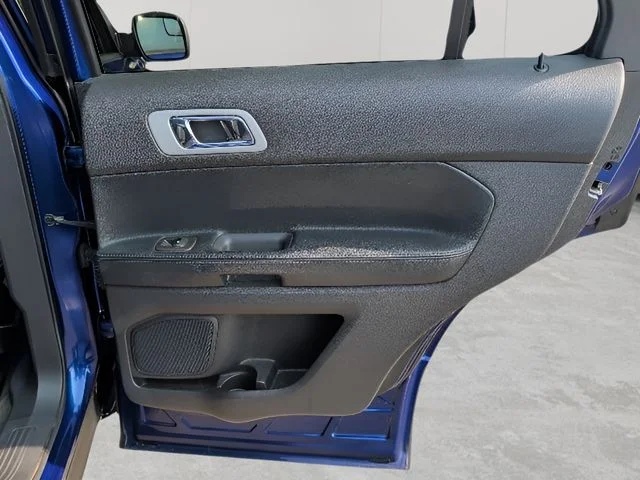 Used 2014 Blue Ford XLT image 40