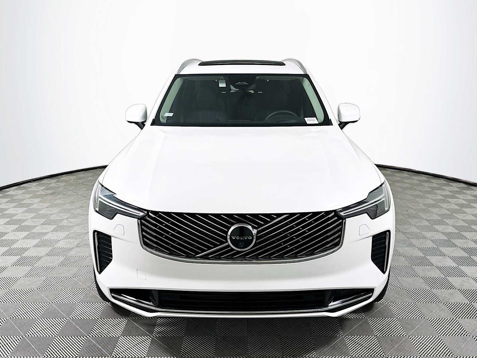 Used 2025 Volvo XC90 Ultra with VIN YV4H60PG5S1387188 for sale in Gilbert, AZ