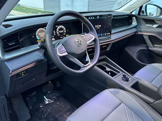 New 2026 Pure White Volkswagen 2.0T SE image 33