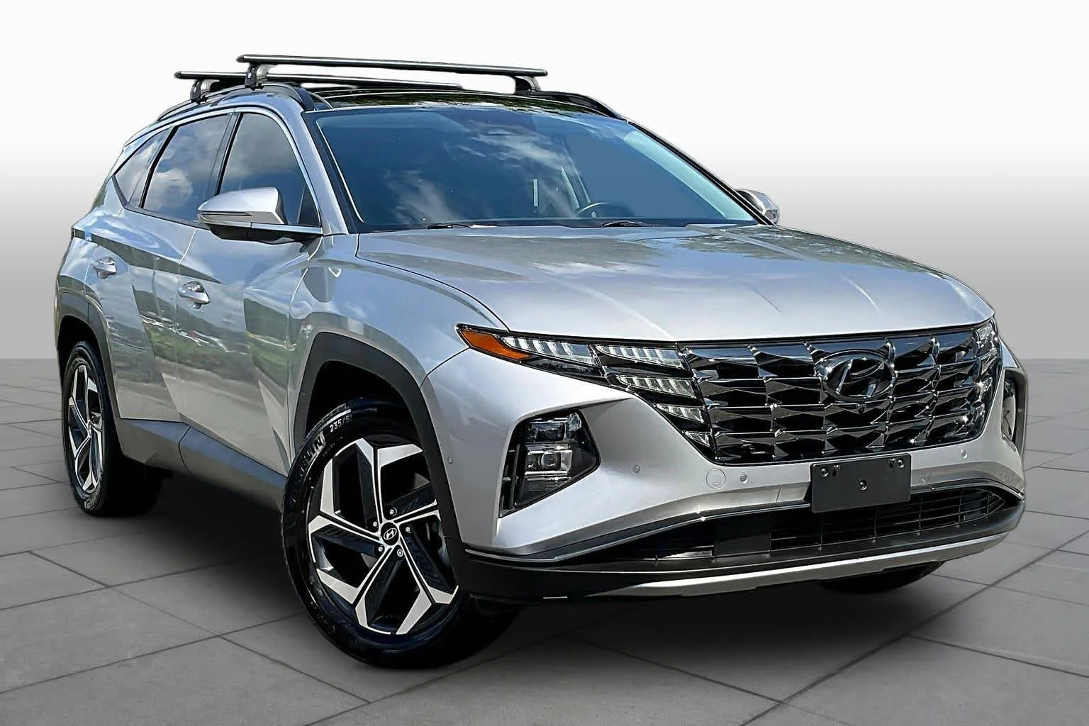 Used 2023 Shimmering Silver Hyundai Limited image 5