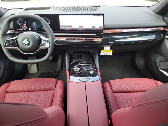 New 2027 White BMW 530i xDrive image 13