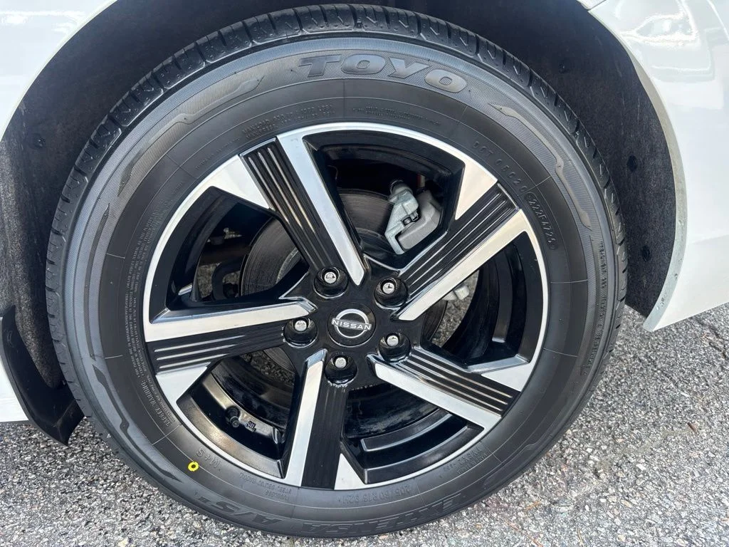 Used 2025 White Nissan SV image 35