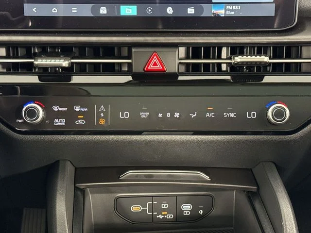 New 2026 Snow White Pearl Kia EX image 18