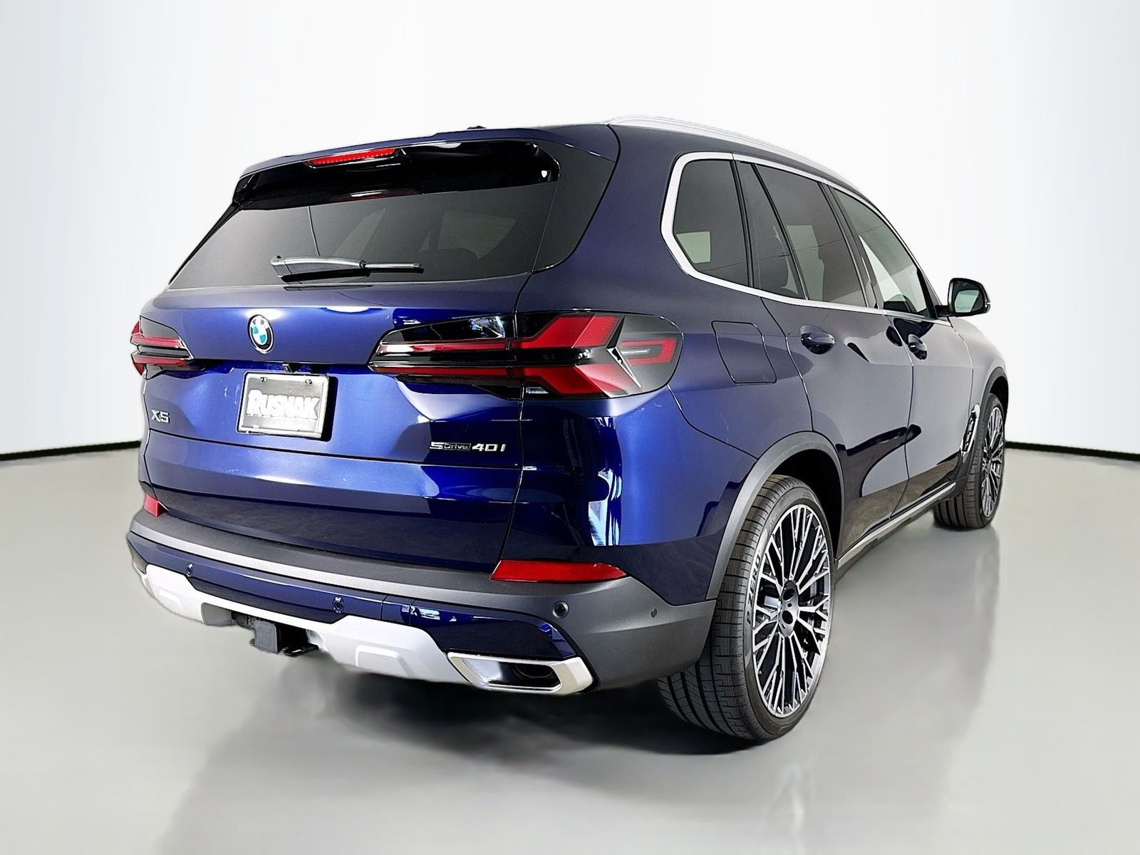 New 2026 Tanzanite Blue II Metallic BMW sDrive40i image 7