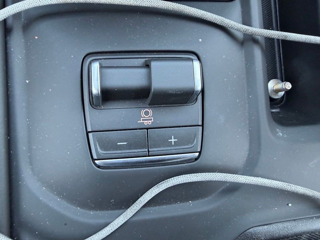 Used 2026 Onyx Black GMC AT4X image 18