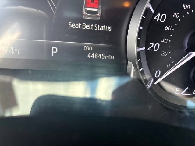 Used 2022 Amber Toyota XLE image 21