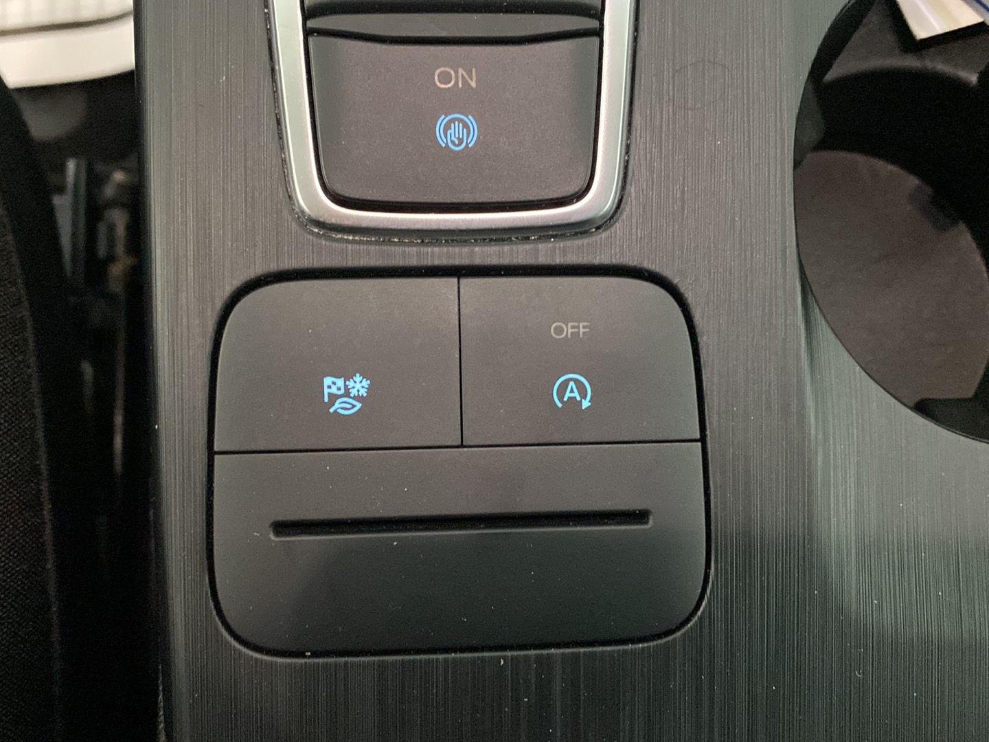 Used 2023 Cinnabar Red Ford Active image 8