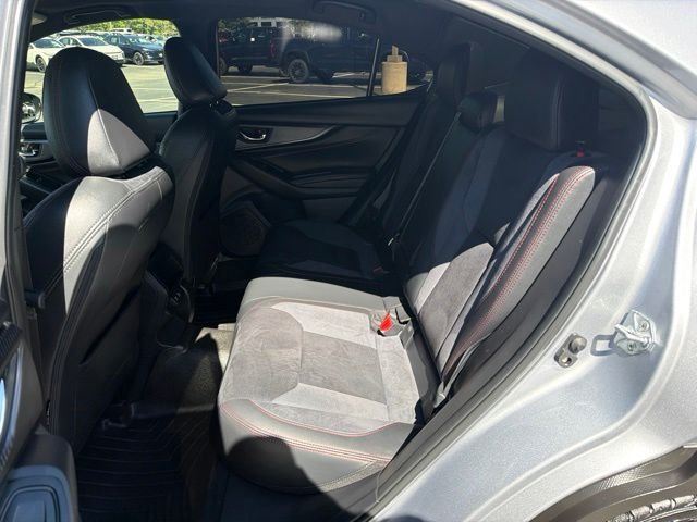 Used 2023 Ice Silver Metallic Subaru Limited image 24
