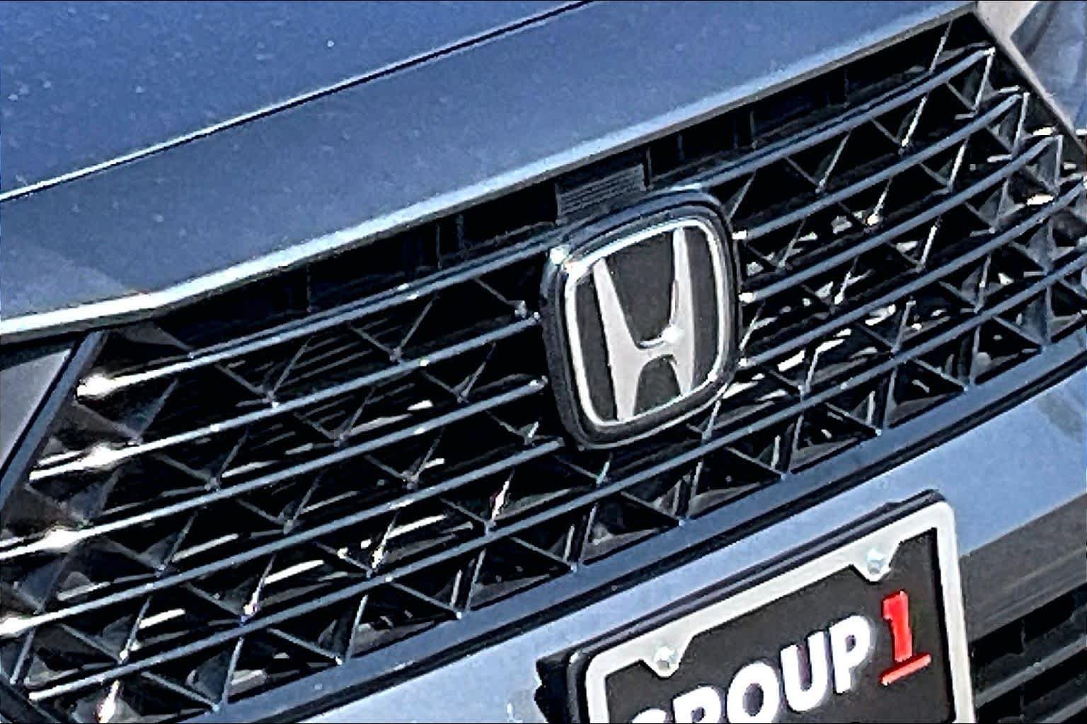 Used 2024 Meteorite Gray Metallic Honda LX image 26