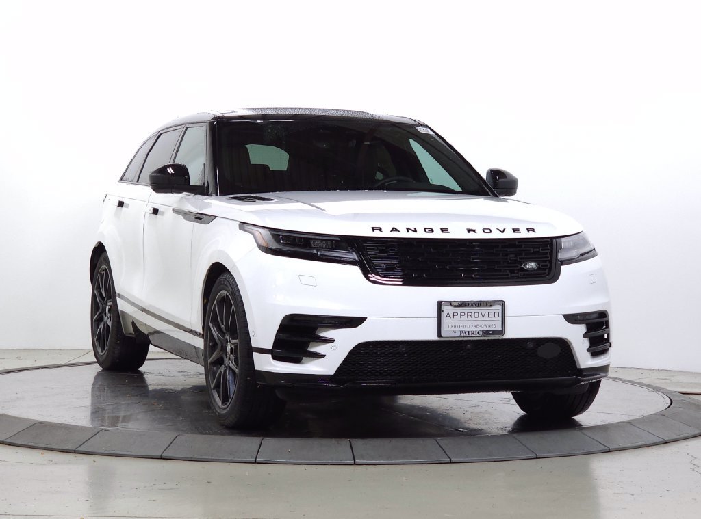 Certified Used 2026 White Land Rover Dynamic SE image 11