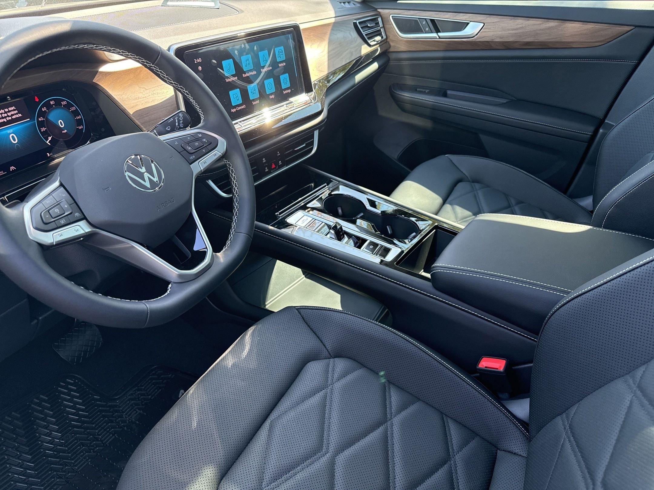 Used 2026 Gray Volkswagen 2.0T SE w/Technology image 21