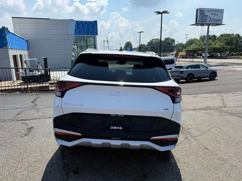 Used 2025 White Kia EX image 7