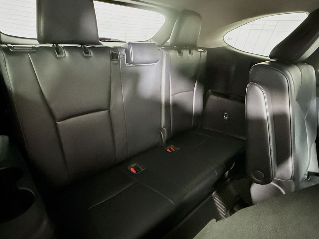 Used 2023 Magnetic Gray Metallic Toyota Platinum image 29