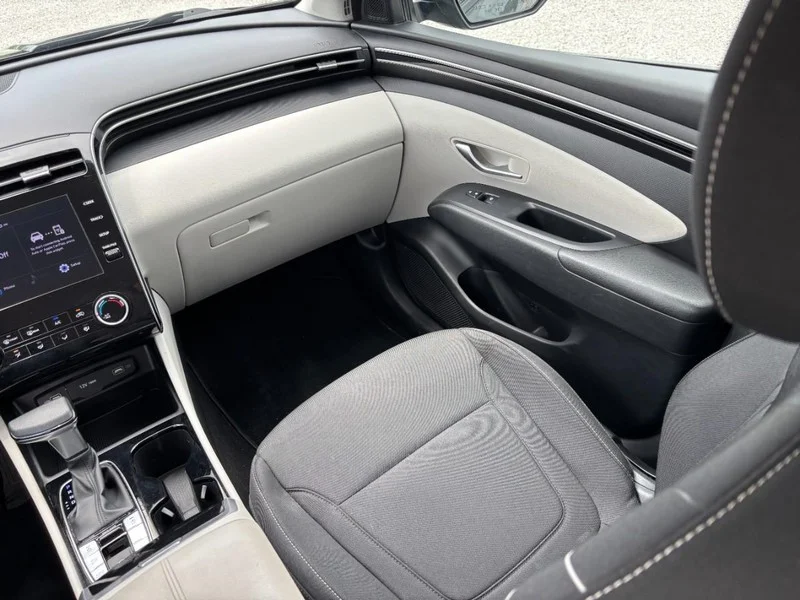 Used 2024 Gray Hyundai SE image 15