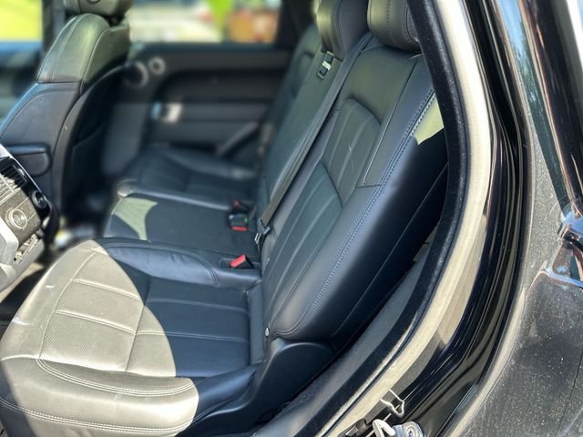 Used 2022 Black Land Rover HSE Silver Edition image 25