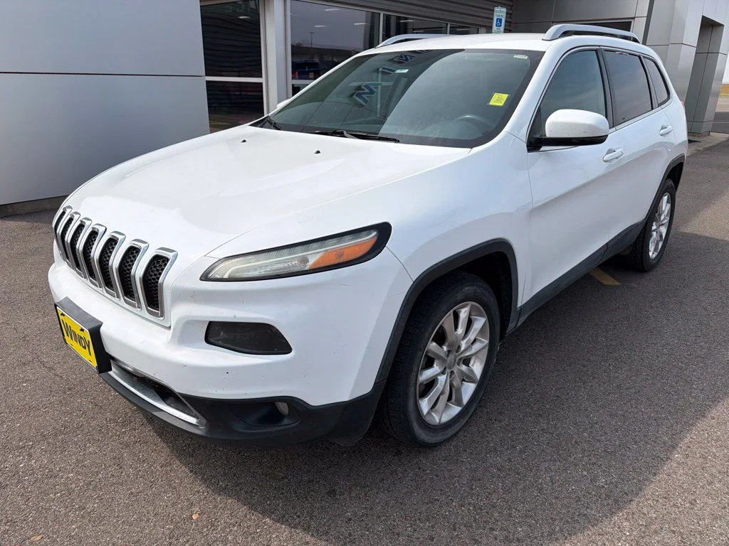 Used 2015 Jeep Cherokee Limited with VIN 1C4PJLDS8FW762085 for sale in Alva, OK