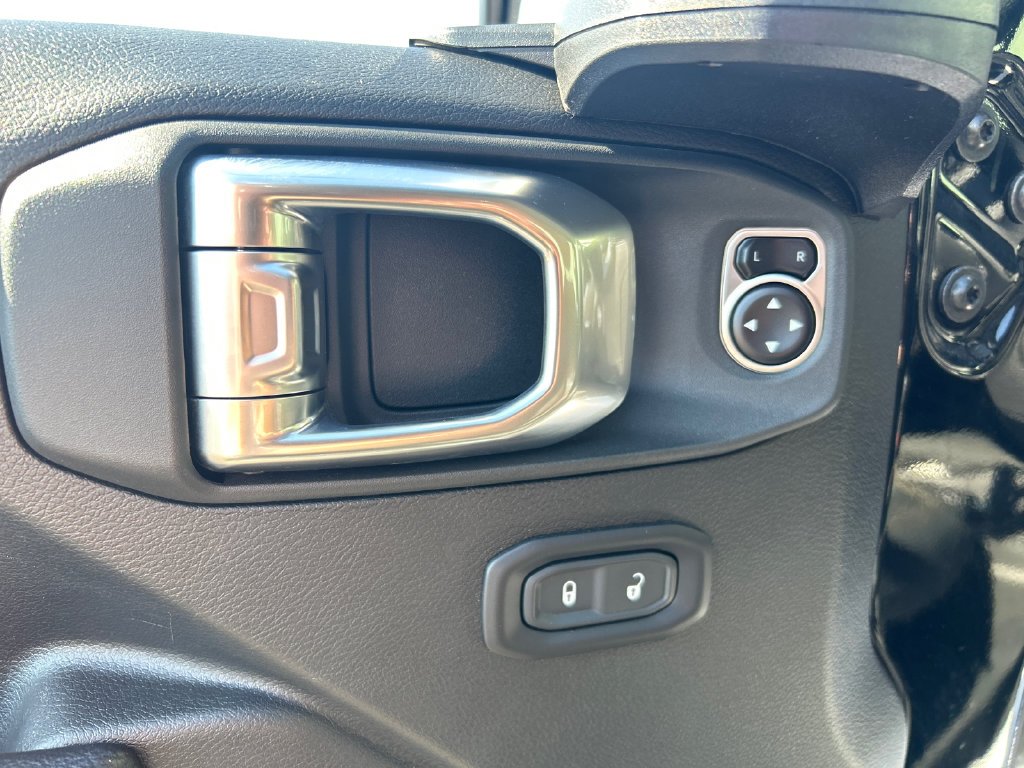 Used 2024 Black Jeep Sport S image 11