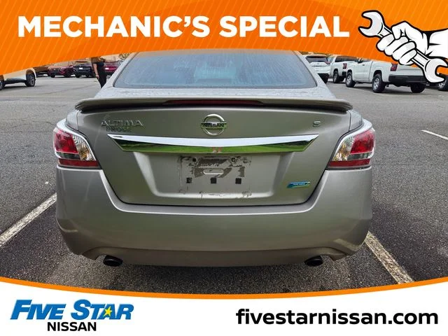 Used 2014 Beige Nissan 2.5 S image 10