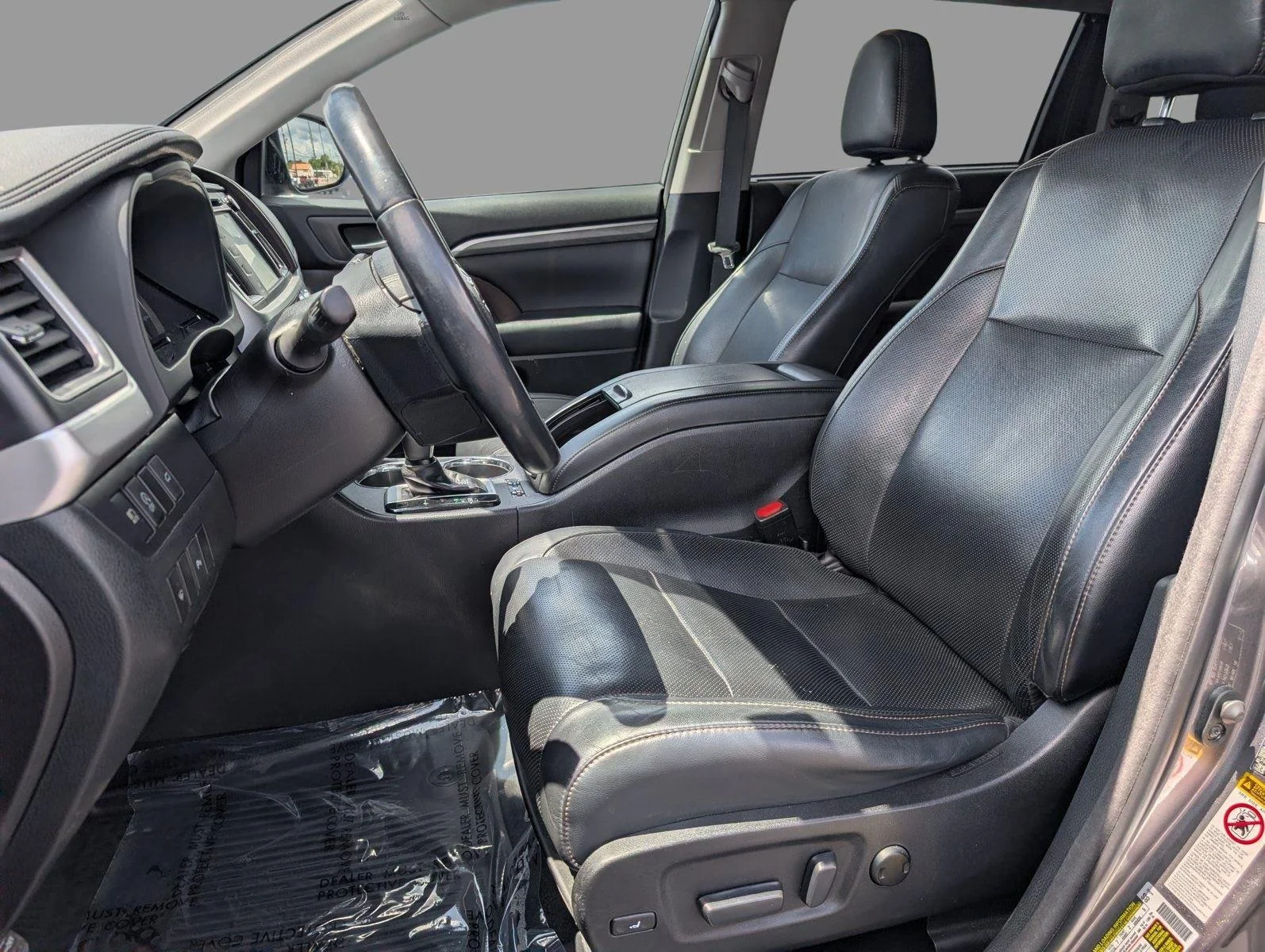 Used 2017 Predawn Gray Mica Toyota Limited image 11