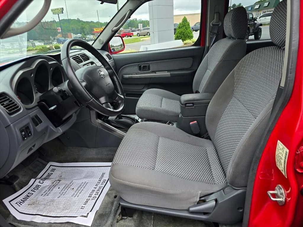 Used 2002 Red Nissan  image 9