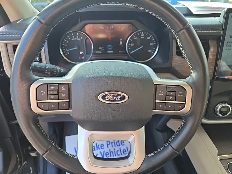 Used 2022 Blue Ford Limited image 11