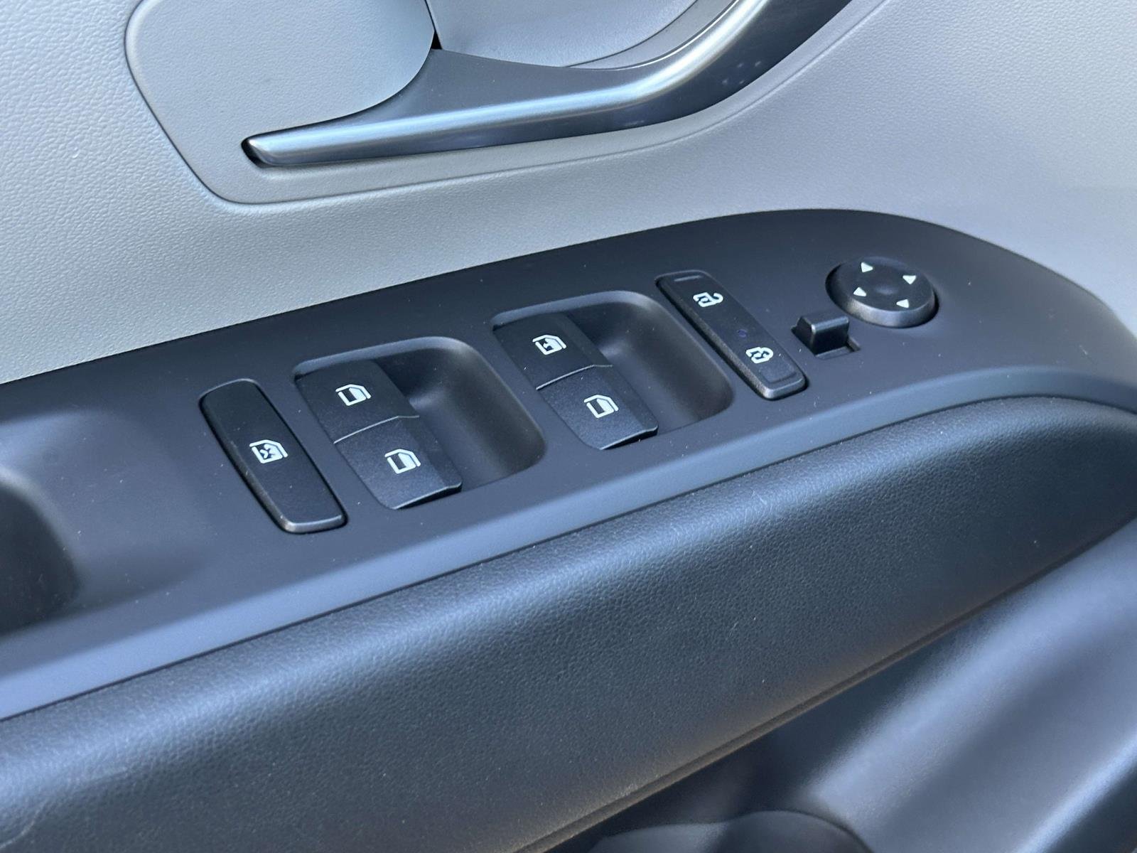 2024 Hyundai Tucson SE - Photo 24