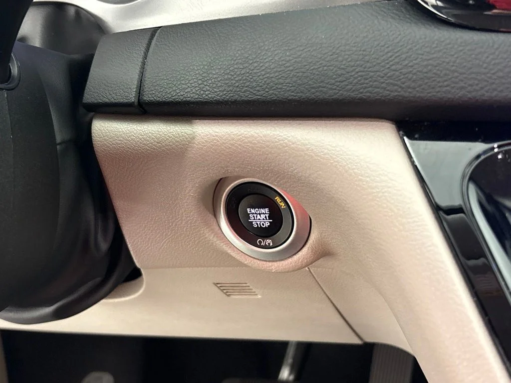 Used 2023 Gray Chrysler Touring L image 39