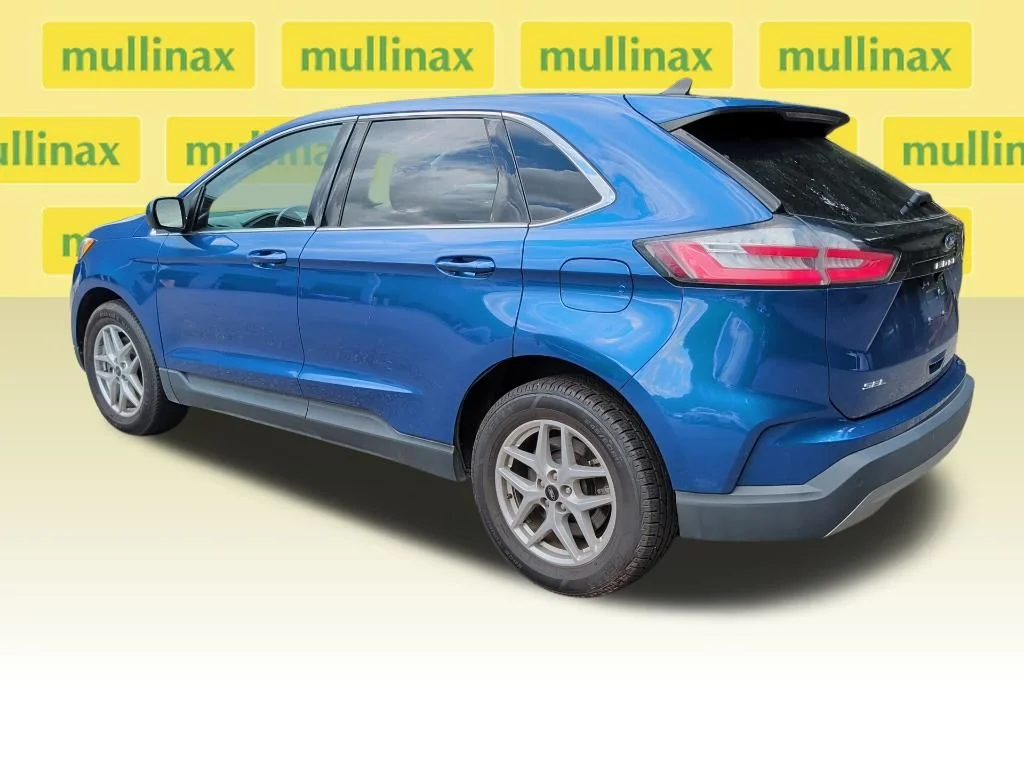 Used 2024 Blue Ford SEL image 6