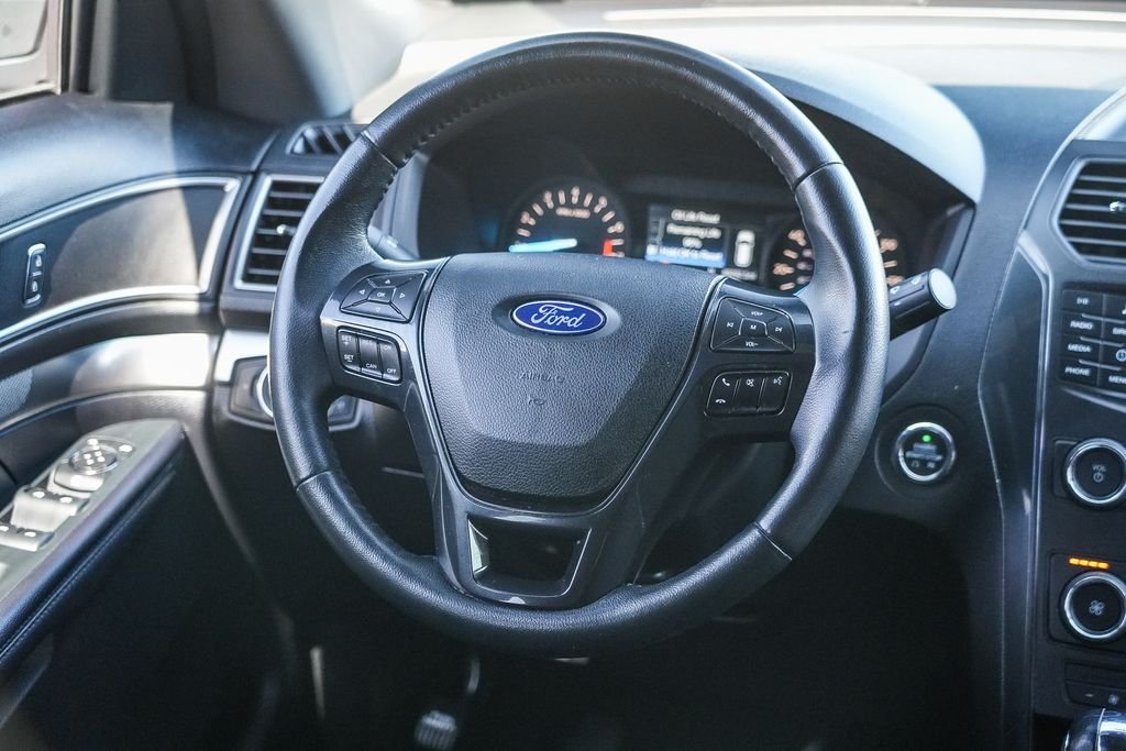 2019 Ford Explorer XLT - Photo 15