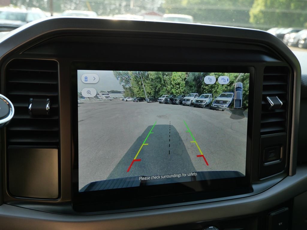Used 2025 Silver Ford XLT image 27