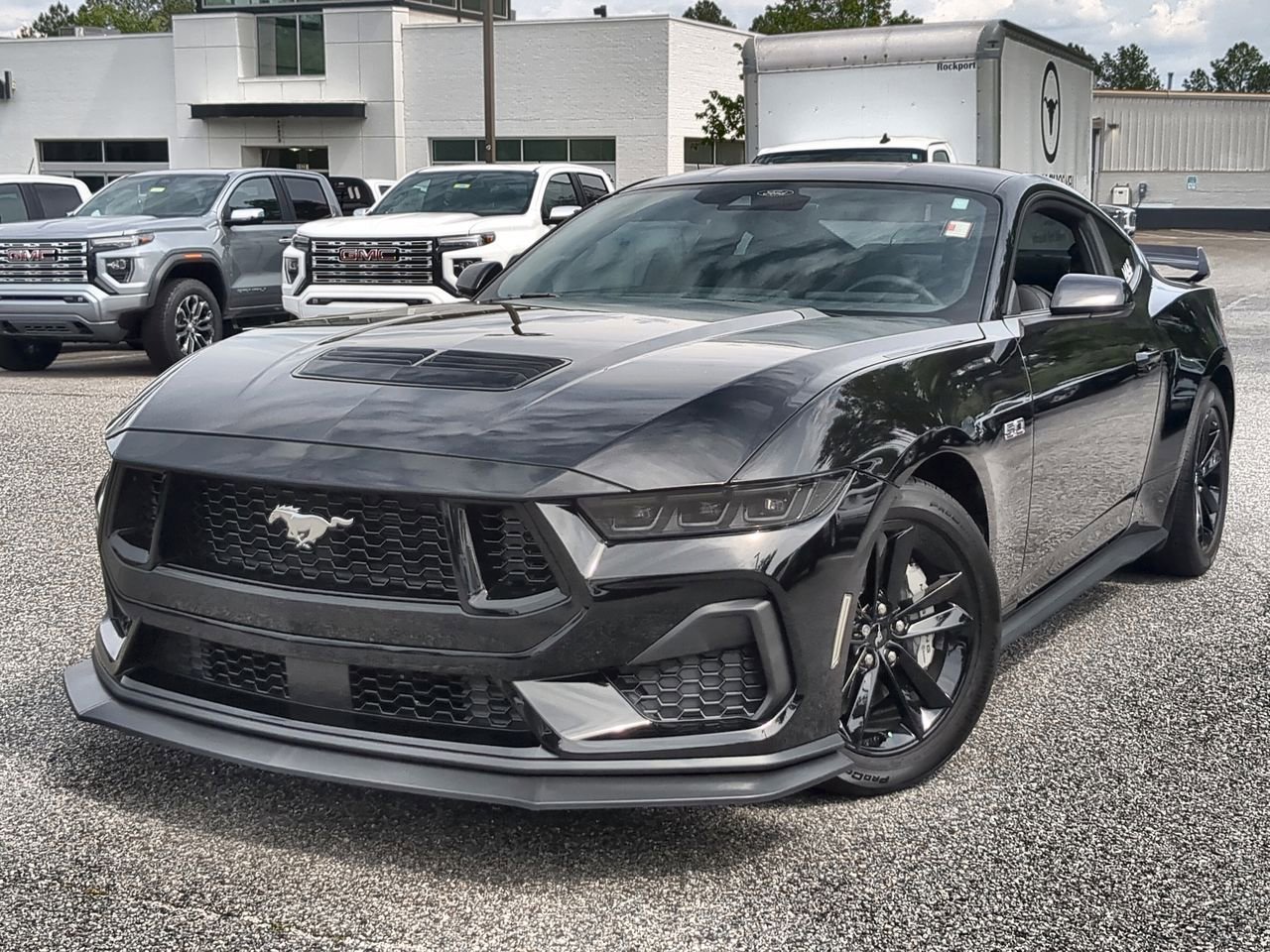 2025 Ford Mustang GT Fastback's photo