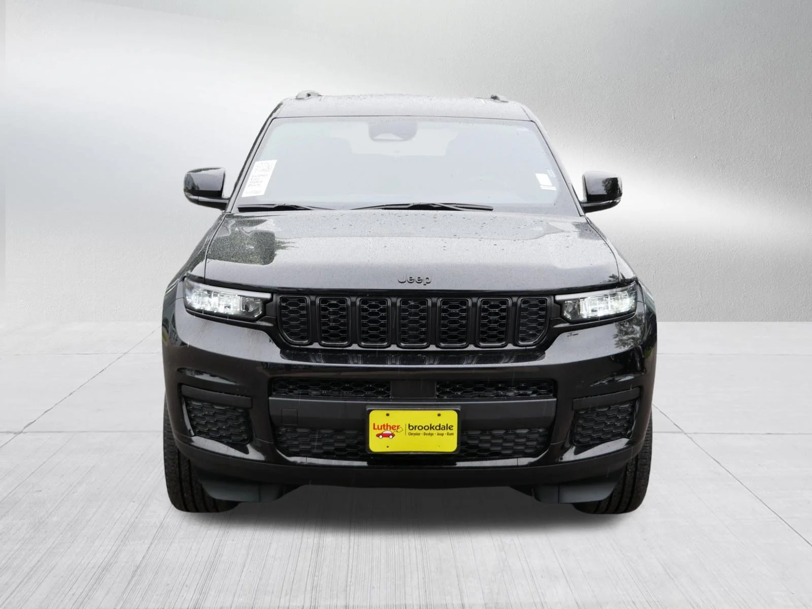 Used 2025 Jeep Grand Cherokee L Altitude with VIN 1C4RJKAG1S8673900 for sale in Brooklyn Park, Minnesota