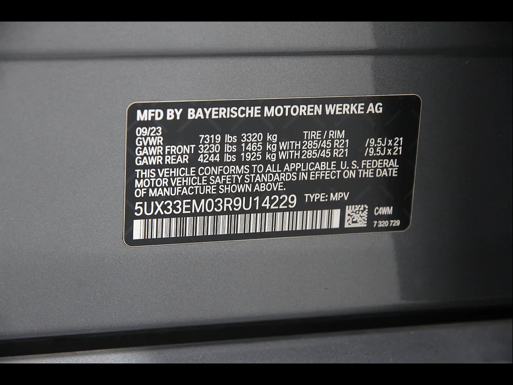 Certified Used 2024 Skyscraper Grey Metallic BMW M60i image 24