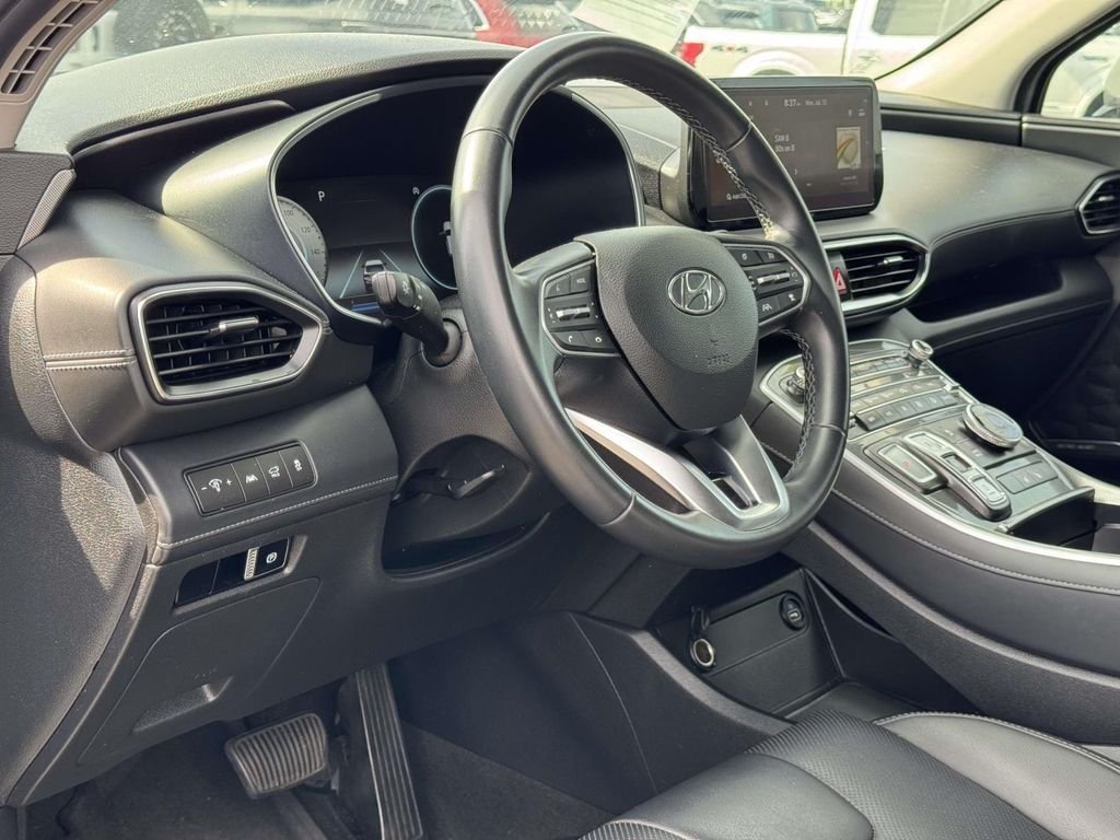Used 2023 Silver Hyundai SEL image 2