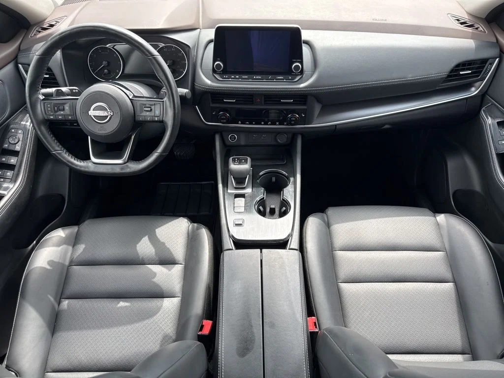 Used 2023 Gray Nissan SV image 21