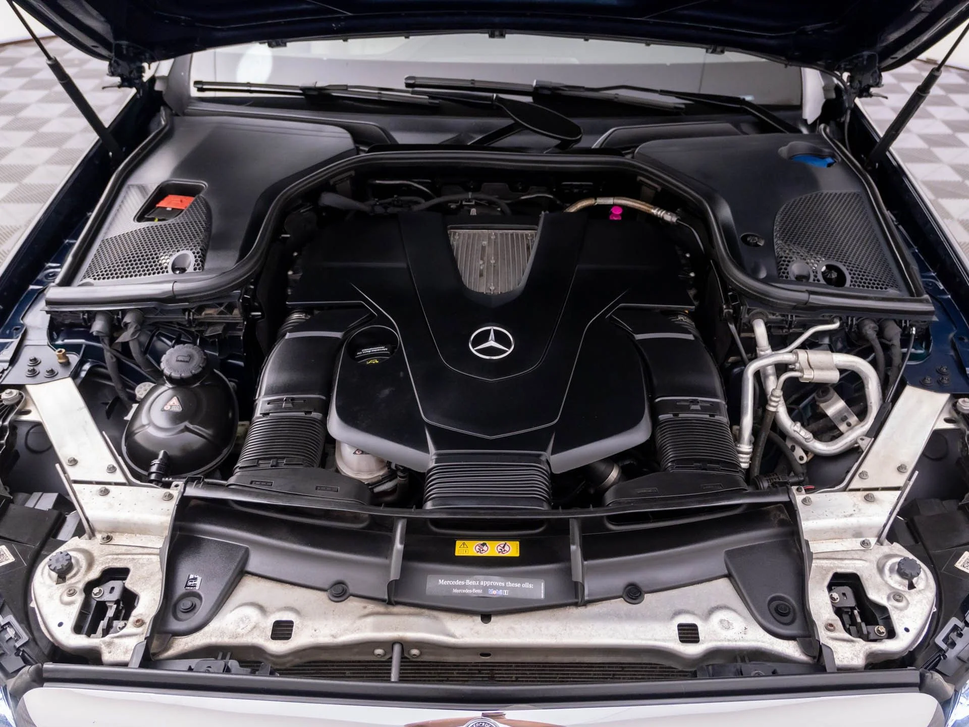 Used 2017 Black Mercedes-Benz E 400 image 31