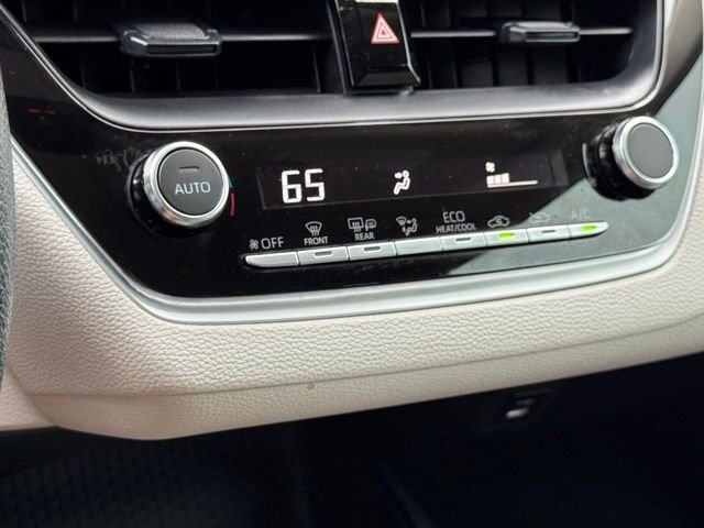 Used 2026  Toyota LE image 37