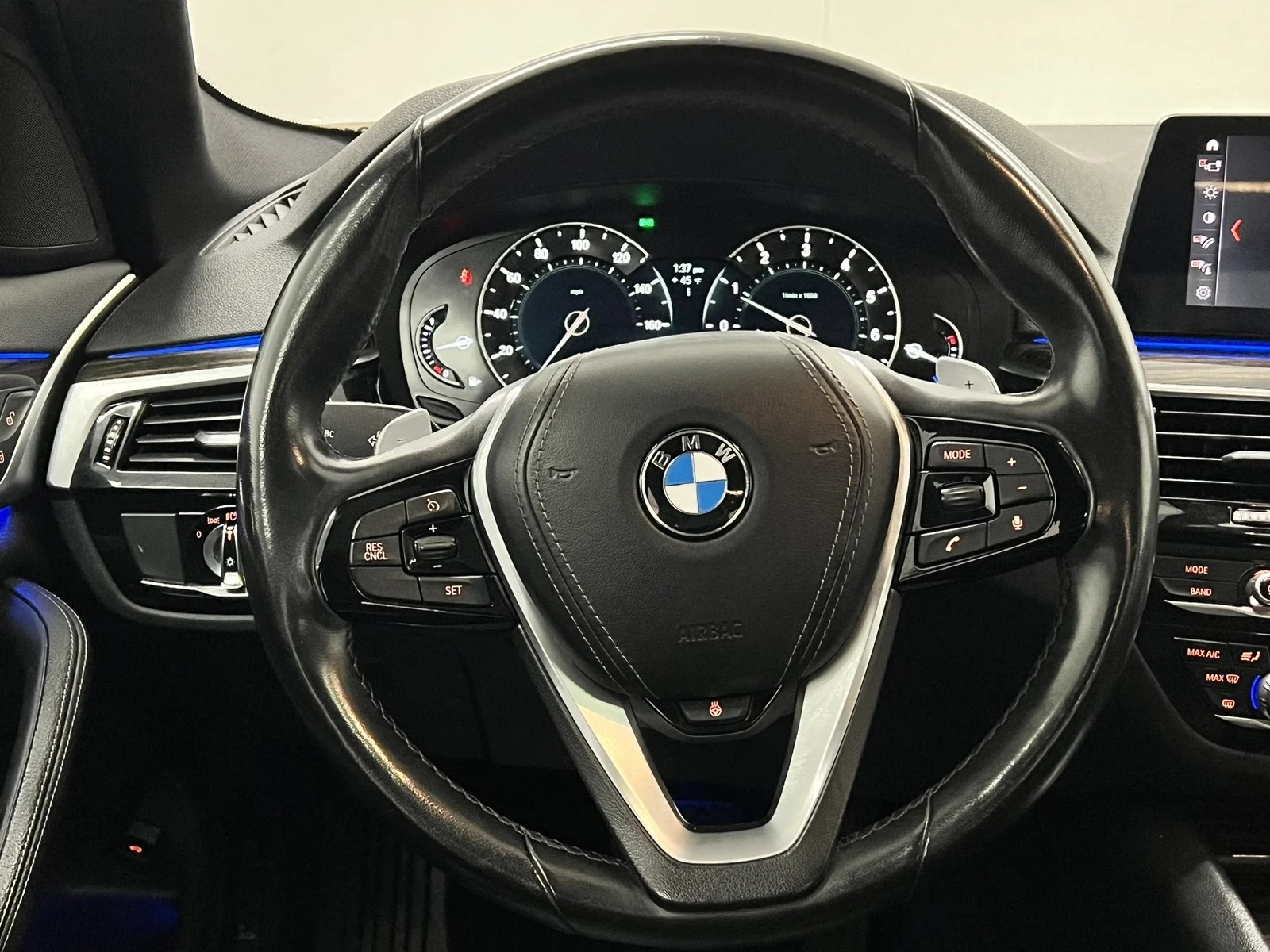 Used 2019 Glacier Silver Metallic BMW 530i xDrive image 16