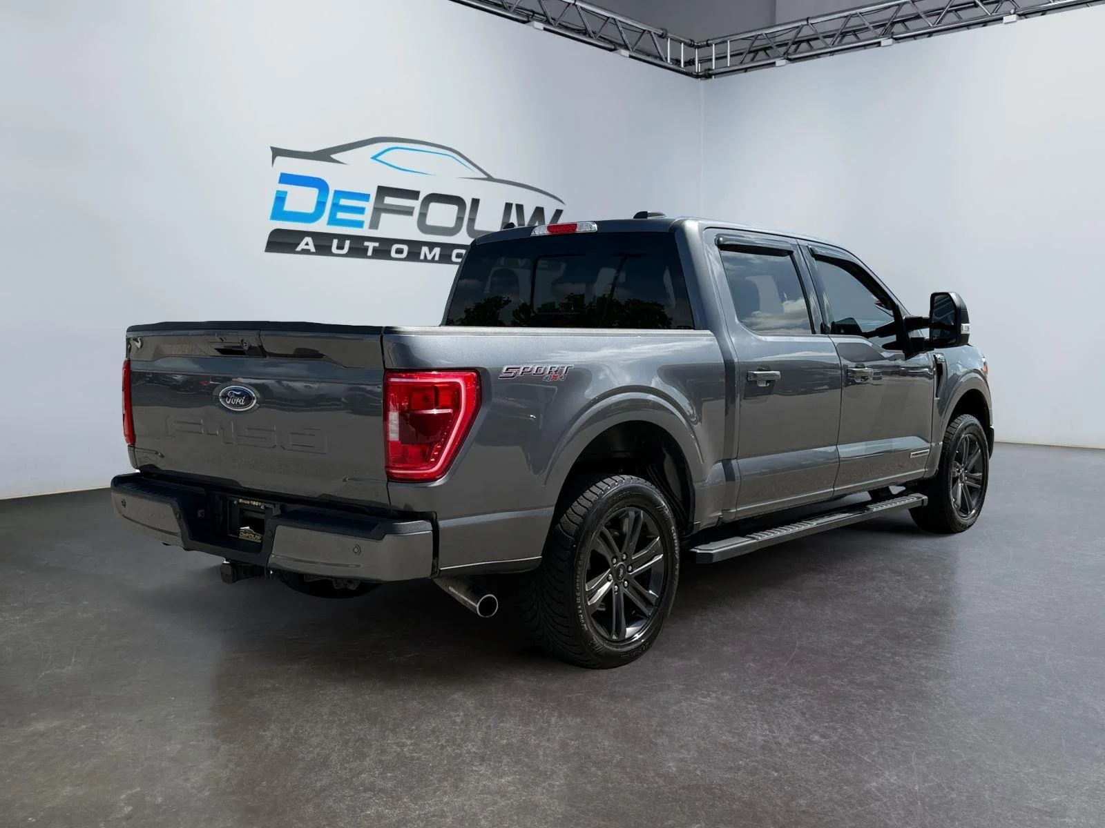 Used 2023 Carbonized Gray Ford XLT image 3